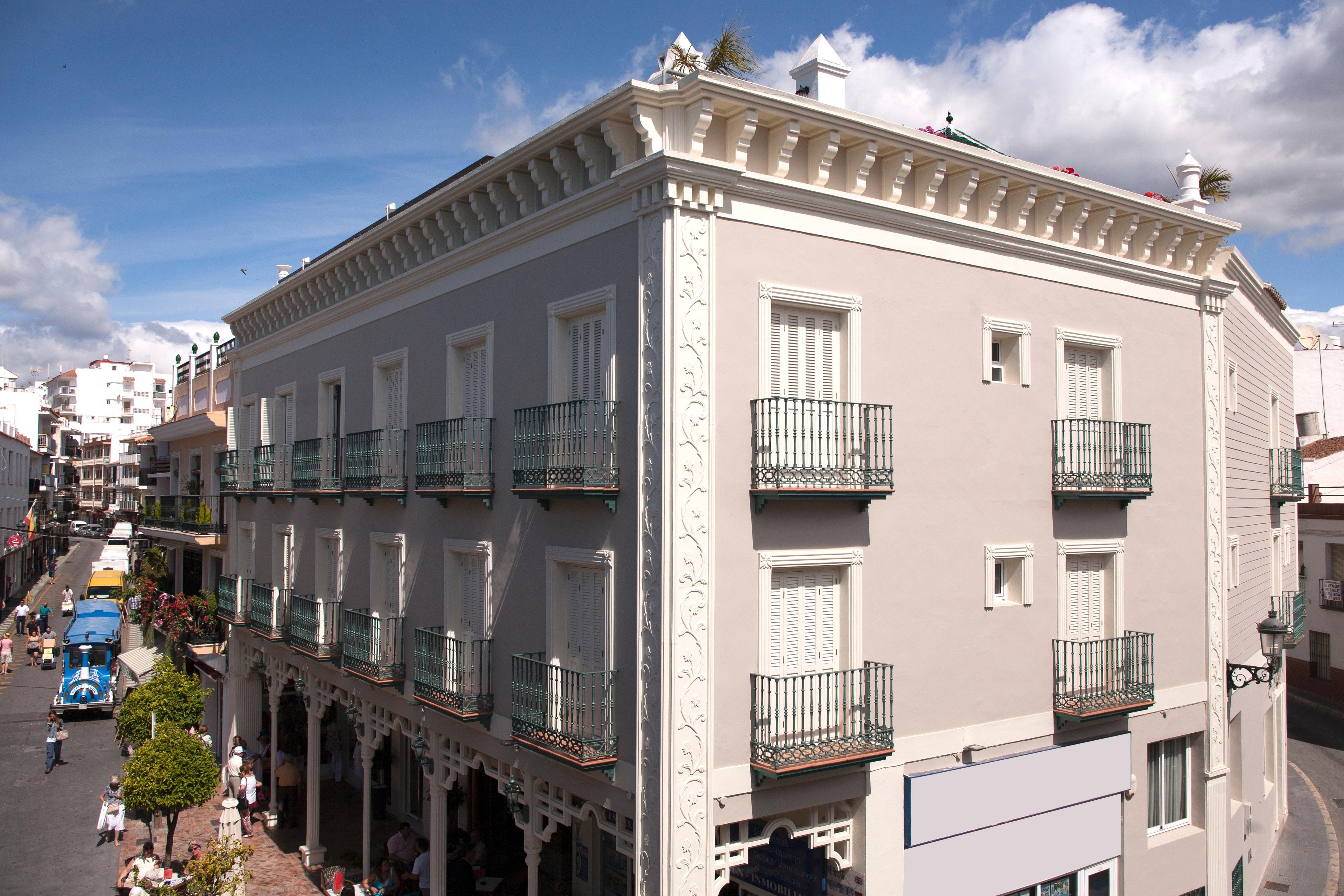 Hotel Plaza Cavana Nerja Exterior photo